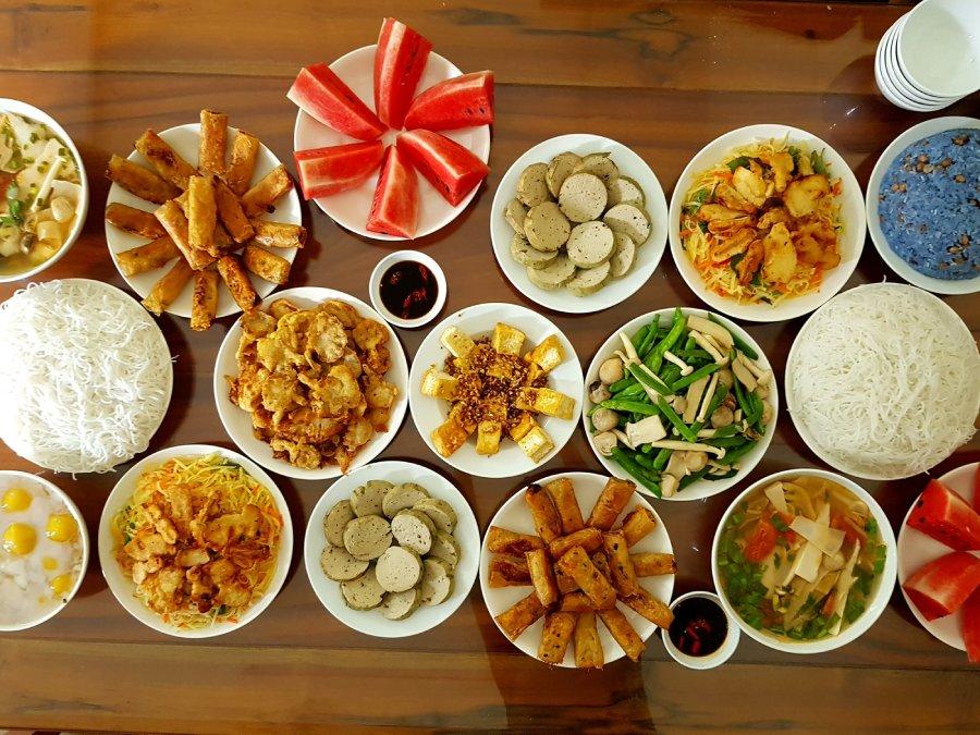 Văn Khấn Ngày Rằm Mùng 1 Hàng Tháng: Cách Khấn Bài Khấn Chuẩn